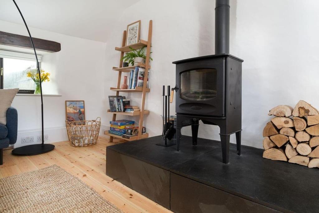 Porthcurno Barns, The Cart Lodge - Cosy Cottage, Walk To Porthcurno Beach, Pedn Vouder & Minack Theatre Penzance Extérieur photo